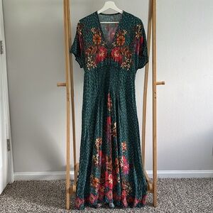 Blank London Tatiana Floral Green Midi Dress